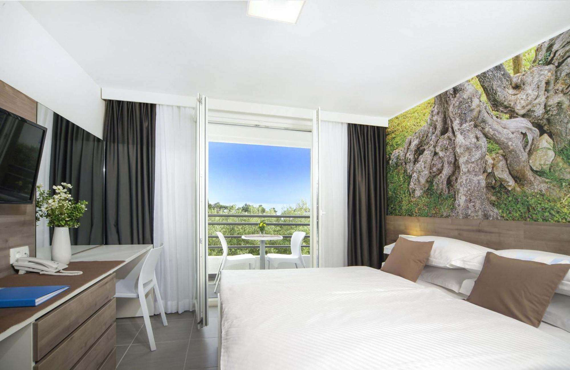 Bluesun Hotel Neptun Tučepi Kamer foto