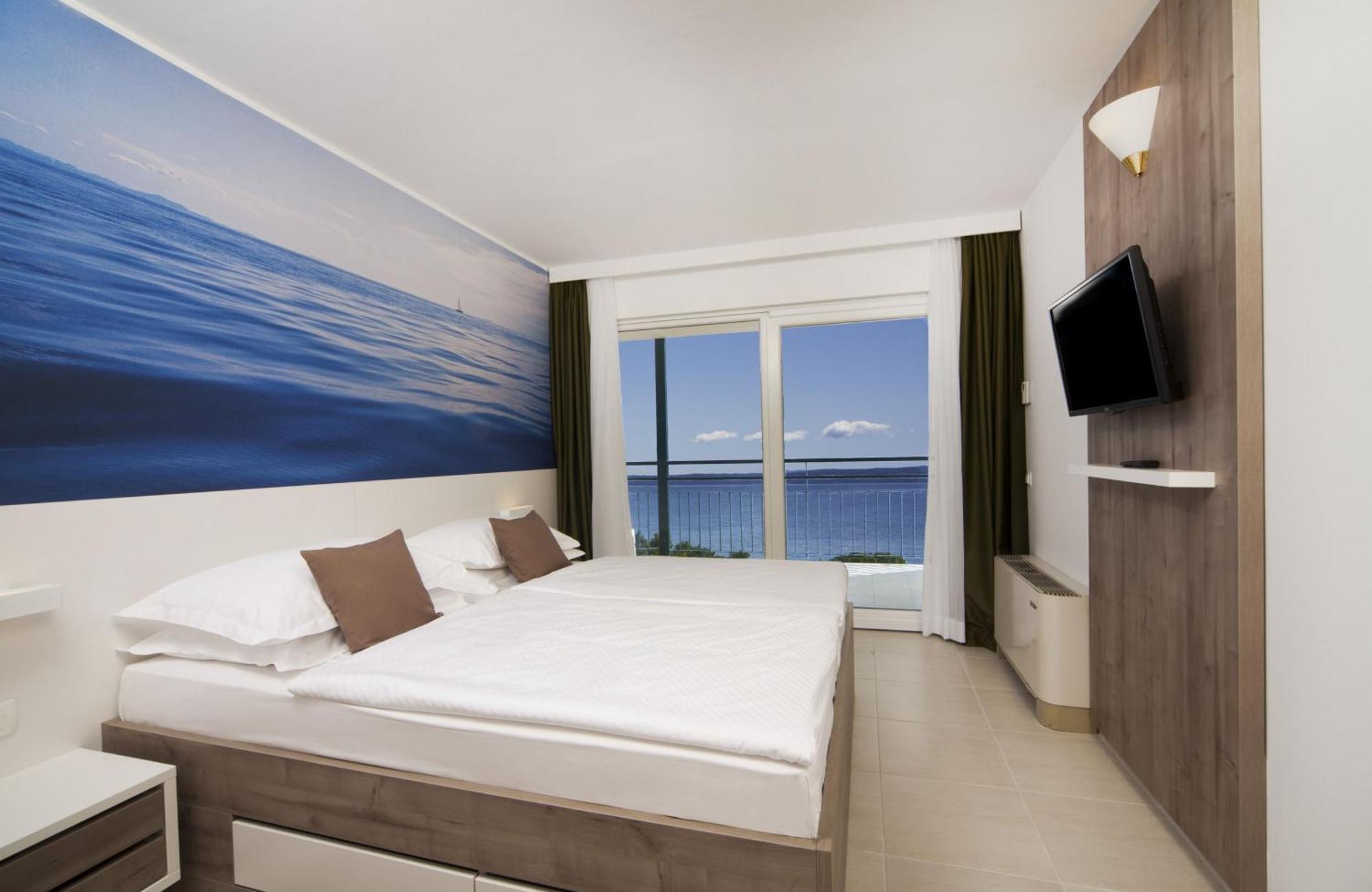 Bluesun Hotel Neptun Tučepi Buitenkant foto